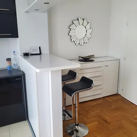 Relax Novi Sad-private Parking * Novi Sad